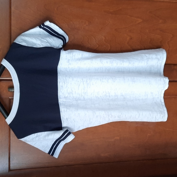 Tee Shirt - Picture 2 of 4